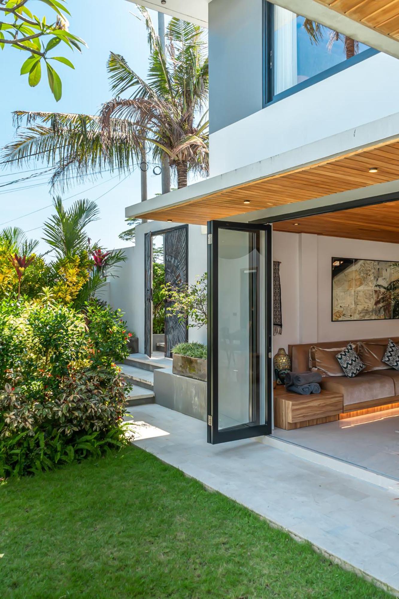Villa Arunika - Stylish Tropical 2Br Villa Close To Nyanyi Beach! Selemadeg Esterno foto
